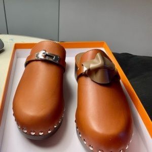 Hermes Carlotta Mule - Gold - BNIB